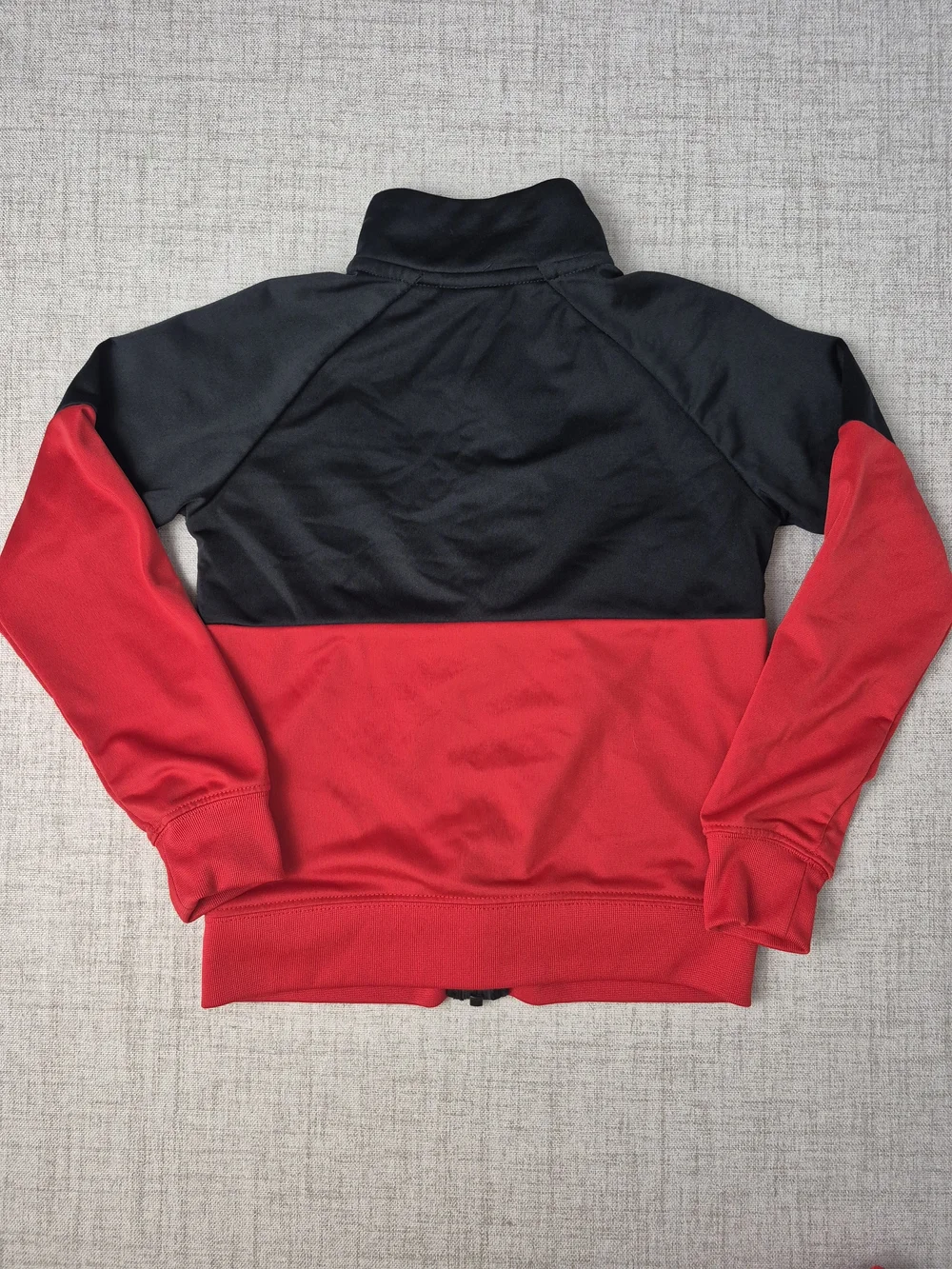 Nike Boys Black Red Tracksuit Set Size 5 4-5T - Picture 8 of 15